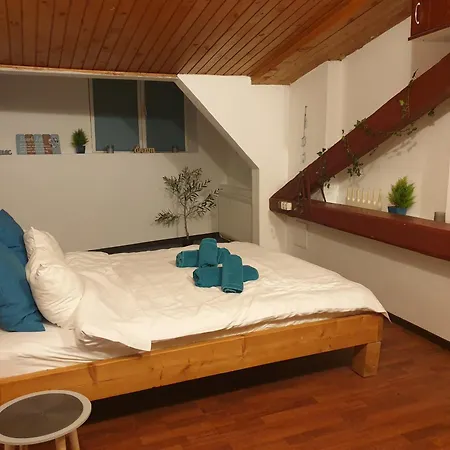 Apartment Sea Breeze Old Town Constanta