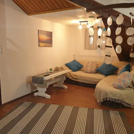 Sea Breeze Old Town Apartament Constanţa